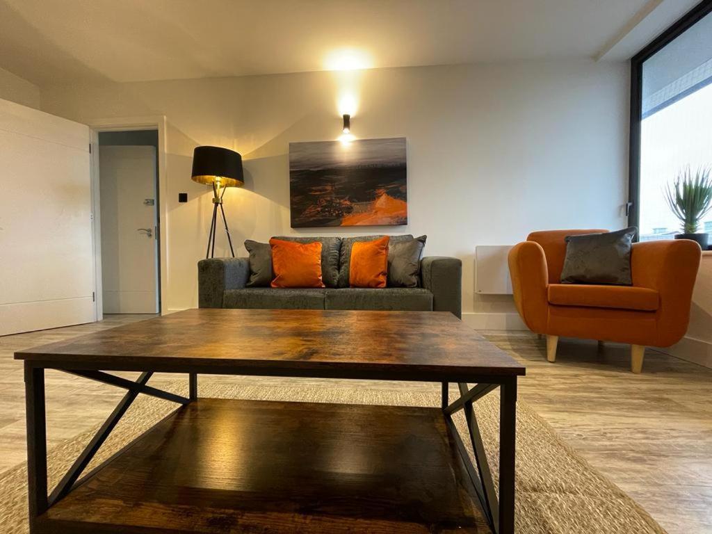 Kingsbridge Point - Cosy One Bed Apartments Near Town Centre, Swindon Exterior foto