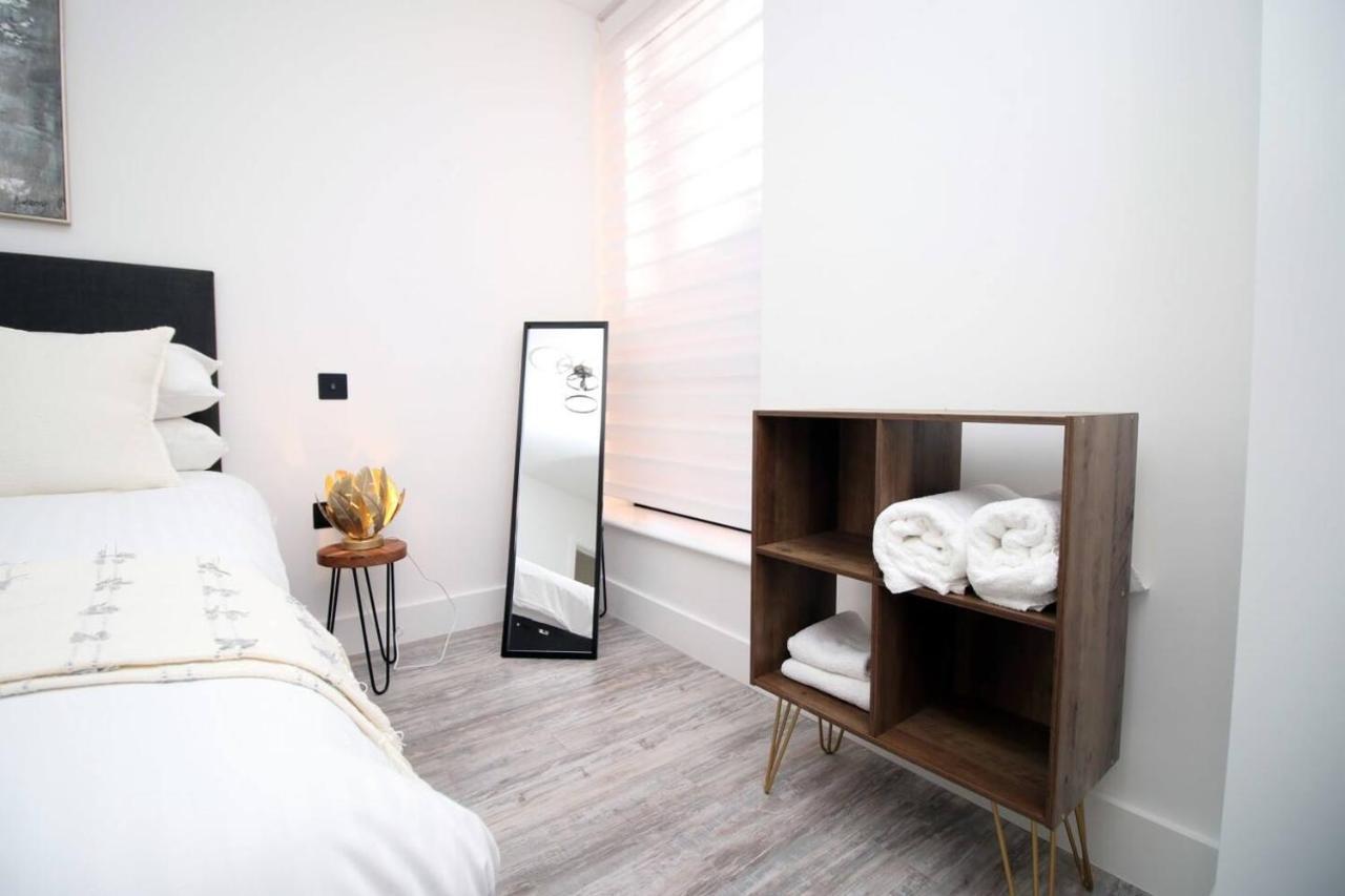 Kingsbridge Point - Cosy One Bed Apartments Near Town Centre, Swindon Exterior foto
