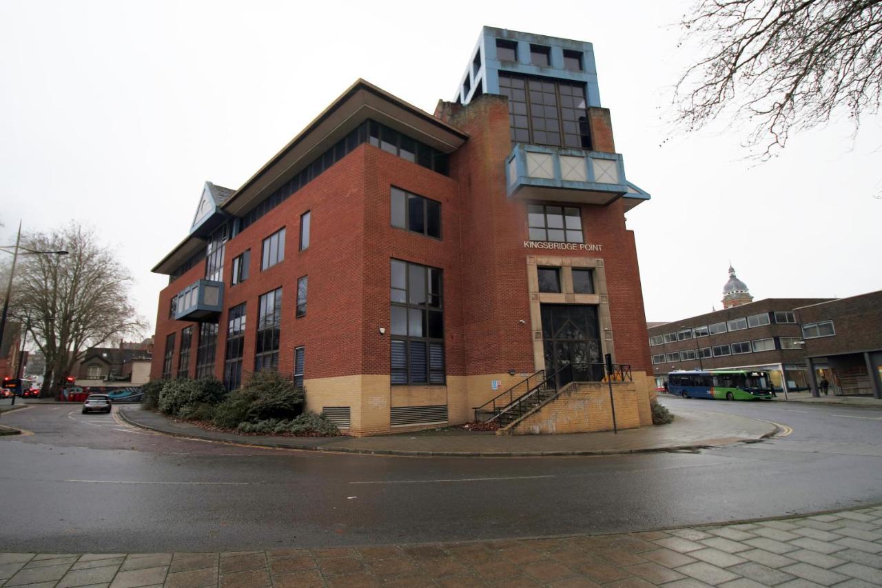Kingsbridge Point - Cosy One Bed Apartments Near Town Centre, Swindon Exterior foto